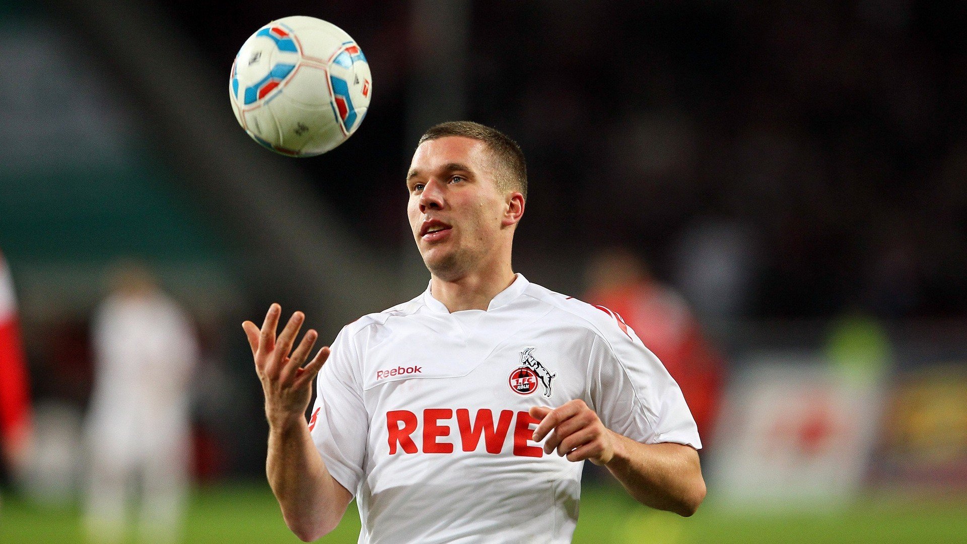 冰与火的交响,弗拉霍维奇爆发难挽狂澜,加拿大决胜局险胜挪威